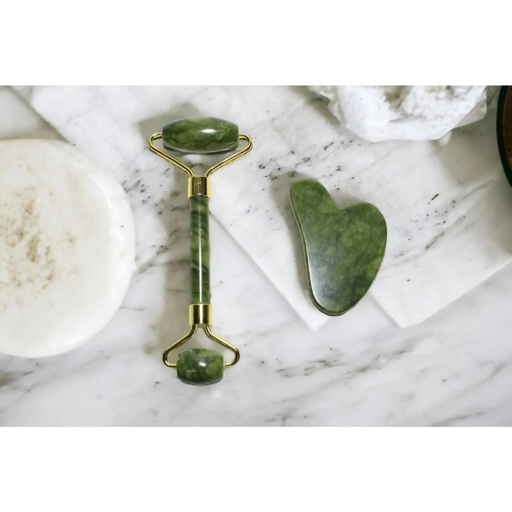 Natural jade veining detail